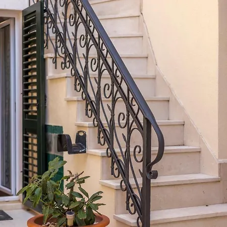 And Erede 아파트 스플리트