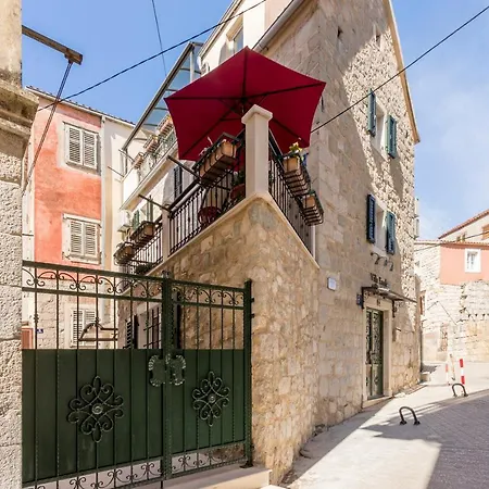 And Erede 아파트 스플리트