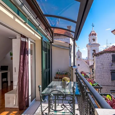 And Erede Apartment *