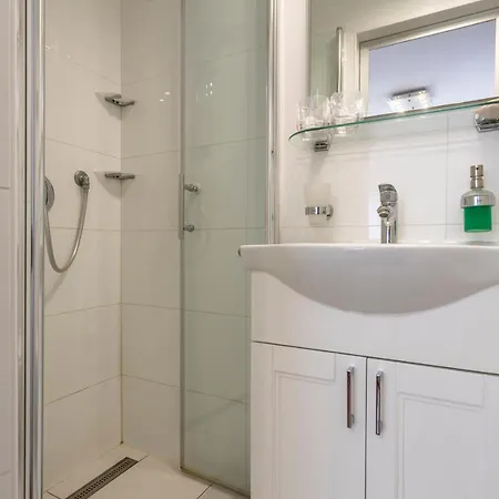 Apartment And Erede *